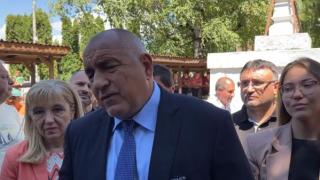 БСП: В село Лиляче Борисов е посрещнат от Мая Манолова, не от БСП   
