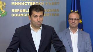 Петков и доц. Кунчев казаха ще затварят ли държавата насред лято заради новата К-19 вълна БЛИЦ TV