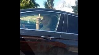 Мрежата онемя заради тази руса шофьорка от София, блъснала водач, а после направила немислимото ВИДЕО 18+