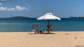 Защо сезонът на Черноморието това лято е слаб? Ето причините и примерите