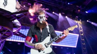 Хиляди на най-голямото събитие в България HILLS OF ROCK Пловдив още в първия ден