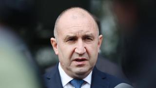 Румен Радев с много силни думи по случай годишнината от кончината на Никола Вапцаров