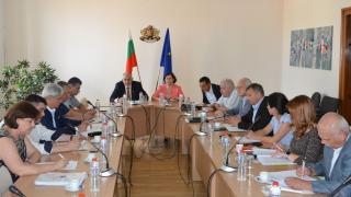 Министър Гьоков представи пред социалните партньори варианти за автоматичен механизъм за определяне на минималната работна заплата