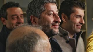 Изненада: ПП отрязаха ДБ като кисела краставица, Христо Иванов не може да повярва