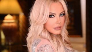 Камелия пак свали горнището и подпали мрежата СНИМКИ 18+