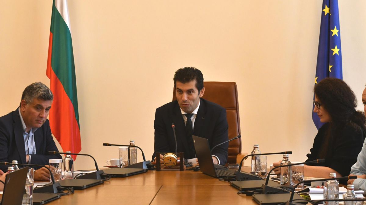 Логичният край на това провалено управление дойде
