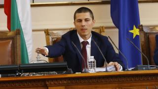 Като за последно депутатите започнаха да...