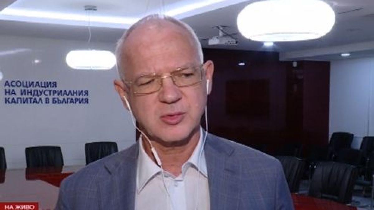 Велев: Глад и студ ще мъчат българите през зимата заради безчинствата на управляващите ВИДЕО