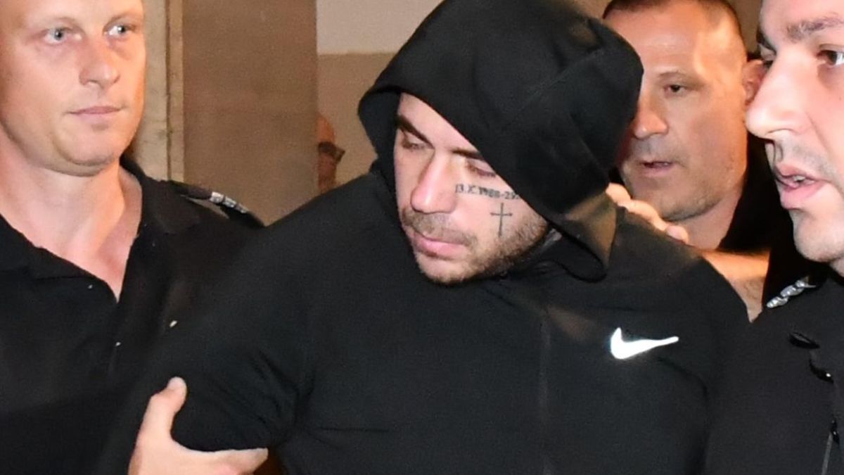 Нови разкрития за полицейския чадър: Семерджиев два пъти е бягал при задържане