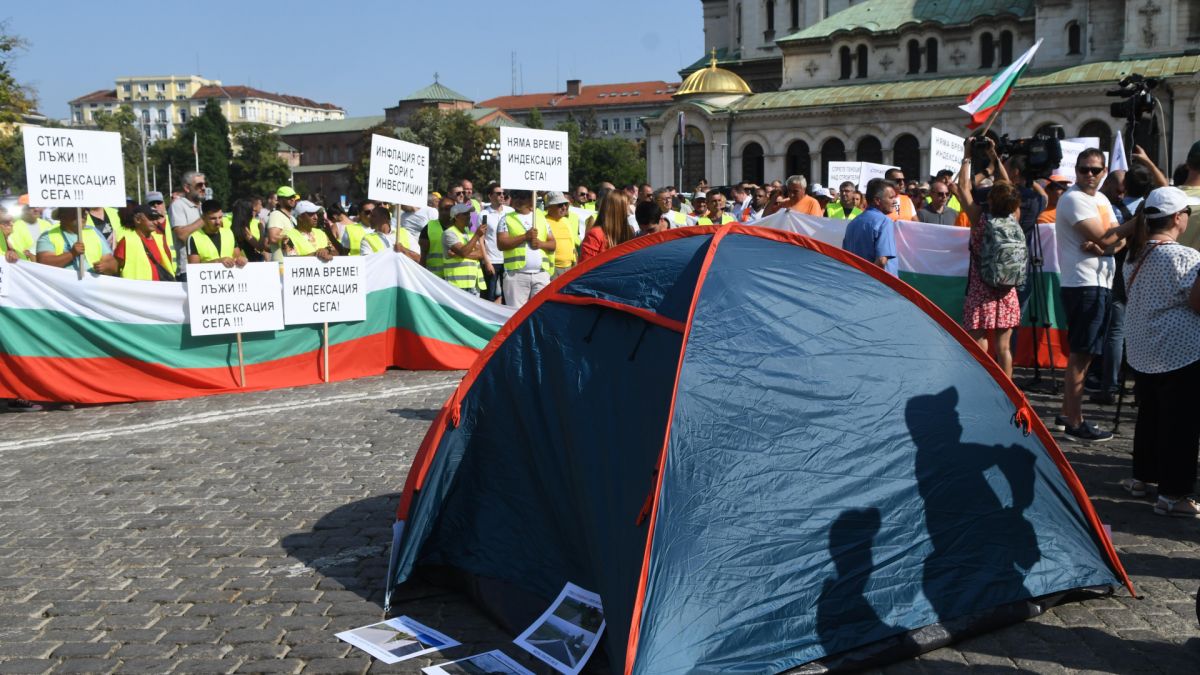 Протестиращите от преди две години ще правят нова партия