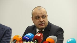 Проданов от БСП: Удължаване на бюджета е неадекватно и замразява доходите