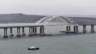 Наки: Керченският мост може да бъде разрушен, руснаците да се готвят за евакуация