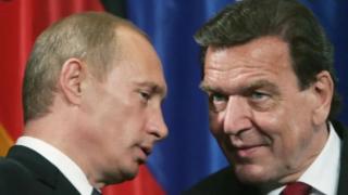 Украйна също заговори за края на войната, но жестоко се подигра на Шрьодер