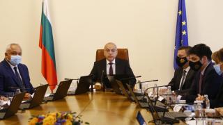 Служебният премиер взе куп важни решения