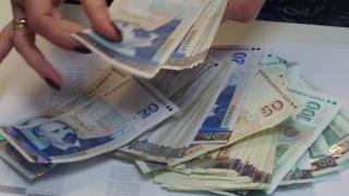 Прогнозират скок на сивата икономика заради Петков
