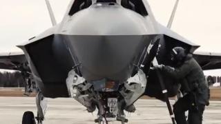 Защо самолети на НАТО започват да кръжат над Източна Европа ВИДЕО