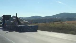 Колона с танкове на пътя Русе-Бяла разбуни мрежата ВИДЕО 