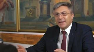Карадайъ - силната фигура между Европа и Турция