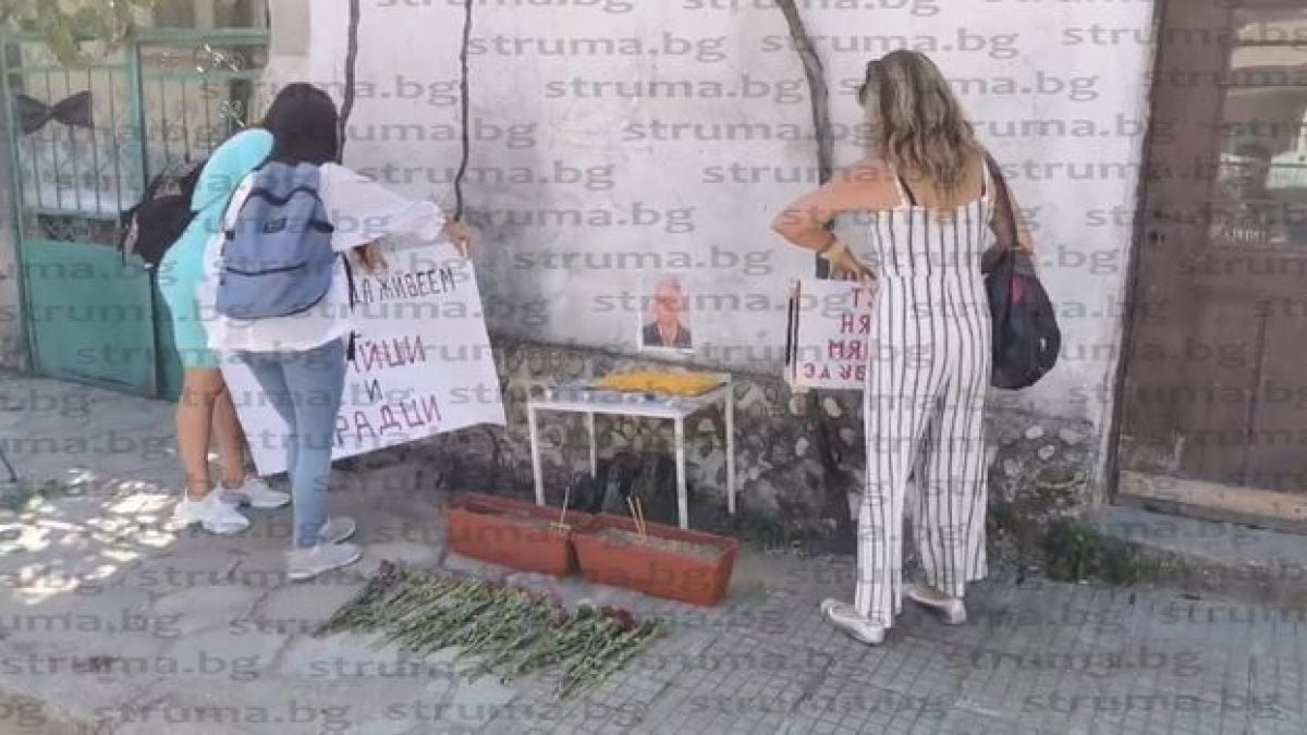 Българи и роми заедно на бунт заради зверството в Микрево СНИМКИ