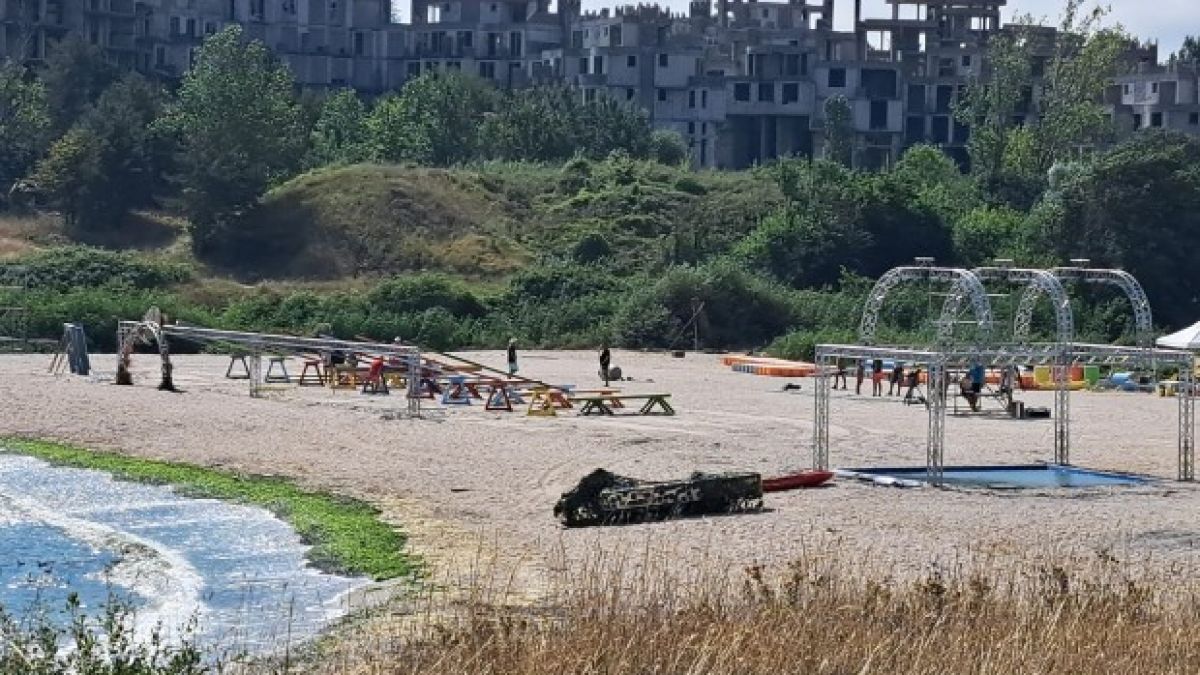 Зловещ кадър от нашето море по време на снимките на "Игри на волята"