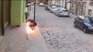 Първо ВИДЕО от подпалването на българския клуб в Битоля