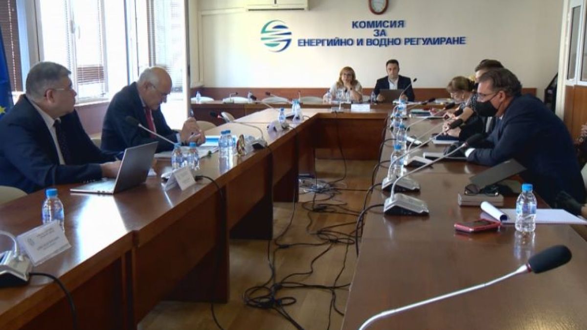 Много лоши новини от КЕВР за цената на природния газ до края на 2022, връзката с Гърция се отлага за...