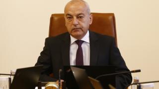 Служебният премиер върна уволнена от Петков шефка важна институция 