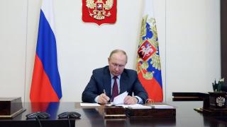 Путин смени голям военен шеф след експлозиите в авиобазата в Крим