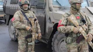 ВИДЕО от войната: Групировката "О" показа военните си трофеи