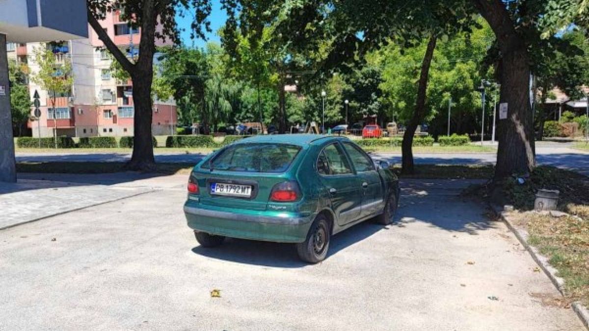 Нарекоха бизнесмен "простак", ето каква е причината СНИМКИ