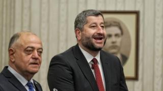 Ген. Атанасов проговори за коалиция с ПП: Ако гледаме егоистично на нещата, за нас е по-добре да... БЛИЦ TV