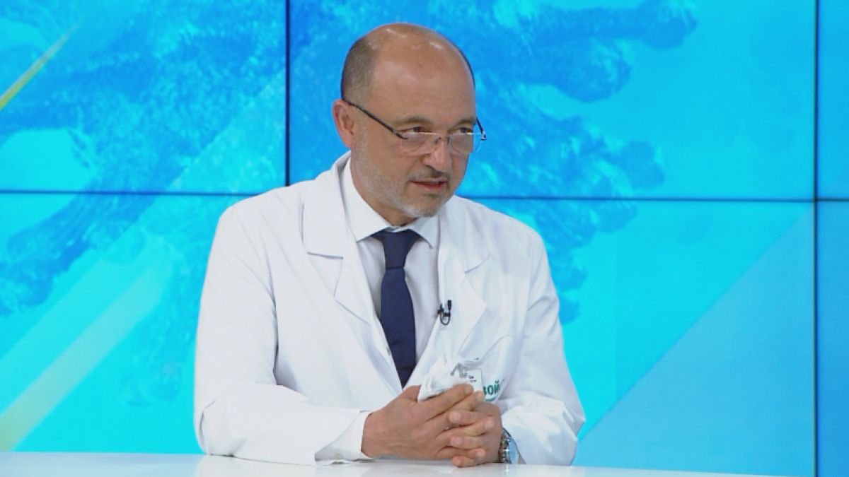 Здравният министър с горещи новини за скъсяването на карантината, тестовете и ваксинацията