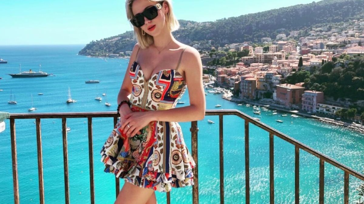 Мария Бакалова се показа без сутиен и подлуди мъжете СНИМКА 18+
