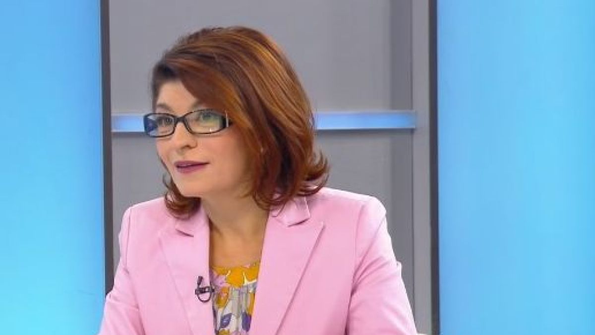 Деси Атанасова сравни българите със зайчета и разкри колко струва "обучението" на Кирил Петков 