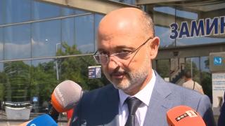 Здравният министър с последни новини за сръбските деца, пострадали на "Тракия" ВИДЕО