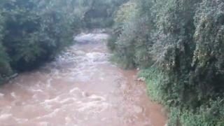 Чудо! Внезапно изчезналата река до Своге потече бясно, но... ВИДЕО 