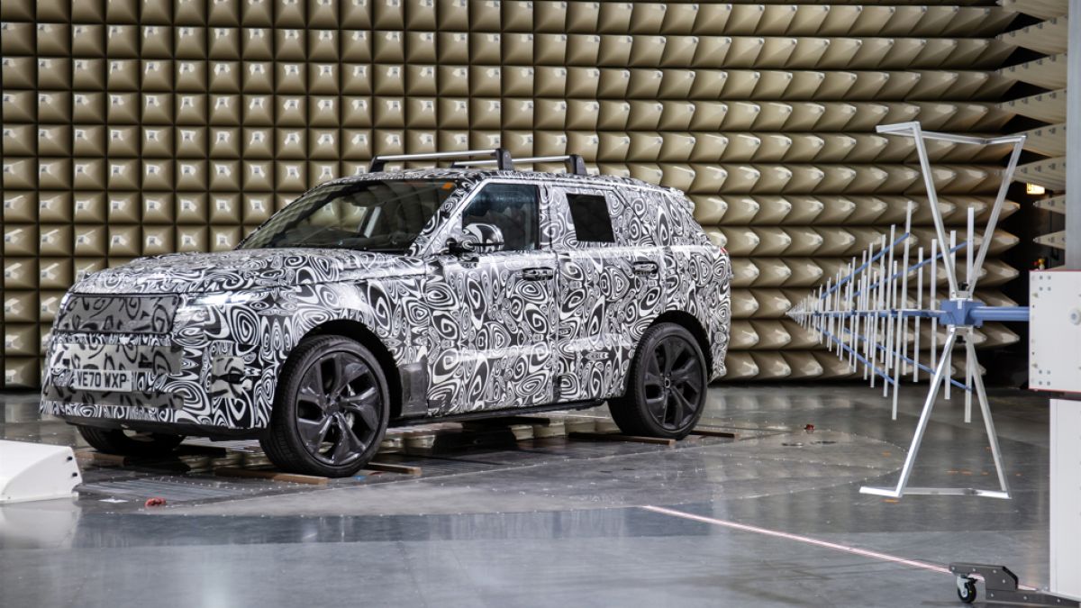 Jaguar Land Rover с изявен стремеж към електрифицирано и свързано бъдеще