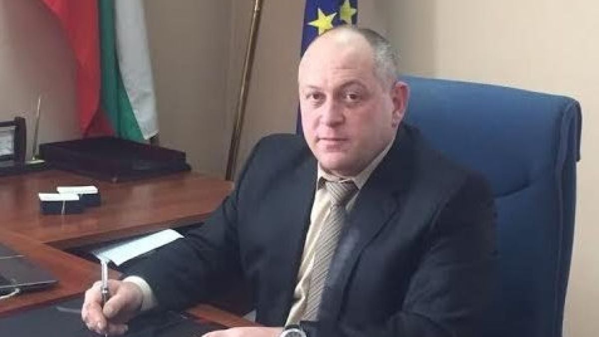 Скандална новина за ексминистъра-милионер и каква каша е забъркал с влаковете