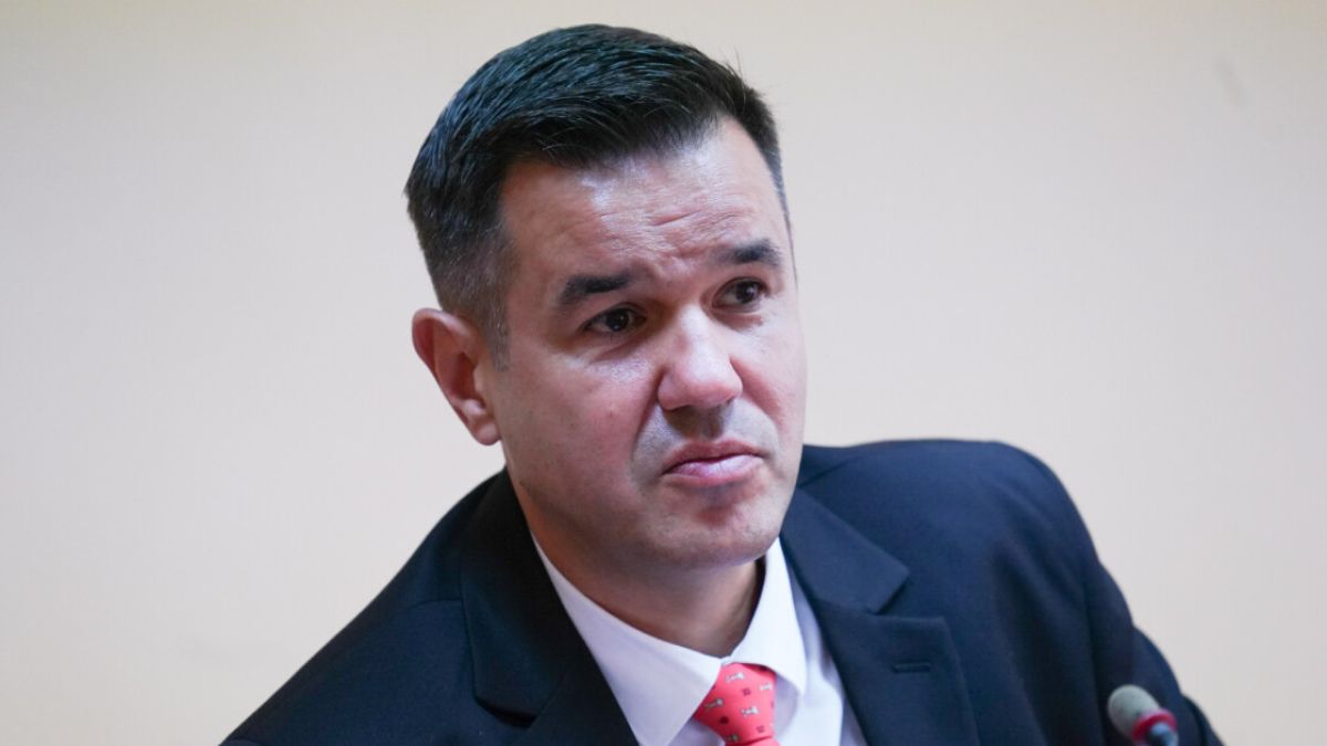 ВМЗ даде на прокурор служебния министър на икономиката Никола Стоянов