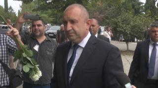Радев със силни думи на поклонението на убитите полицаи, посочи виновниците за гибелта им!