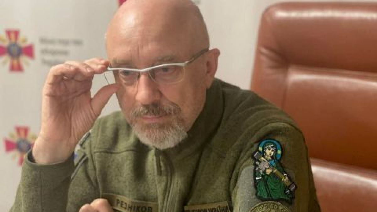 Вместо контранастъпление Резников обяви преминаването на Украйна към тотална отбрана чрез разумна милитаризация
