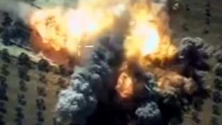 ВИДЕО от войната: Ракетни удари в Ровненска област, гори обект в Сарни 