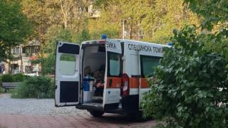 Хирург хвърля компютри от 11 етаж на болница, барикадира се и плаши с убийства