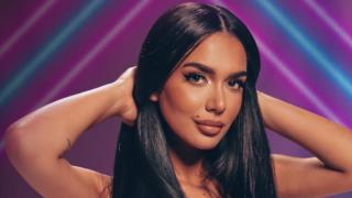 Дъщерята на Бони подпали мрежата със секси ВИДЕО 18+