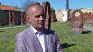 Как и защо Карен Алексанян, дето и децата вече го знаят из България, все още няма български паспорт