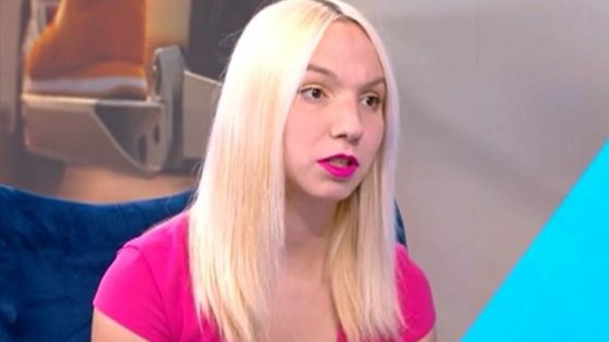 Скандалната Емили заряза тротинетката, ето с какво ново безумие се захваща СНИМКА