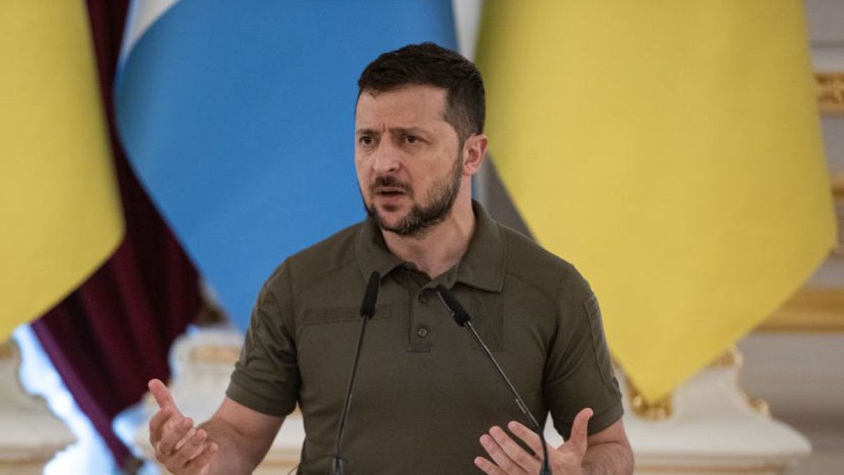 Зеленски подписа указ за създаването на 20 военни администрации в Луганска област
