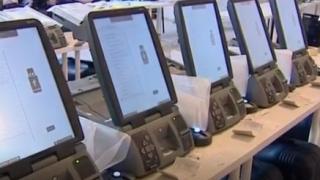 Вяла явка на вота в Бургас до 11 часа, едва 7,41 % са гласували ТАБЛИЦА