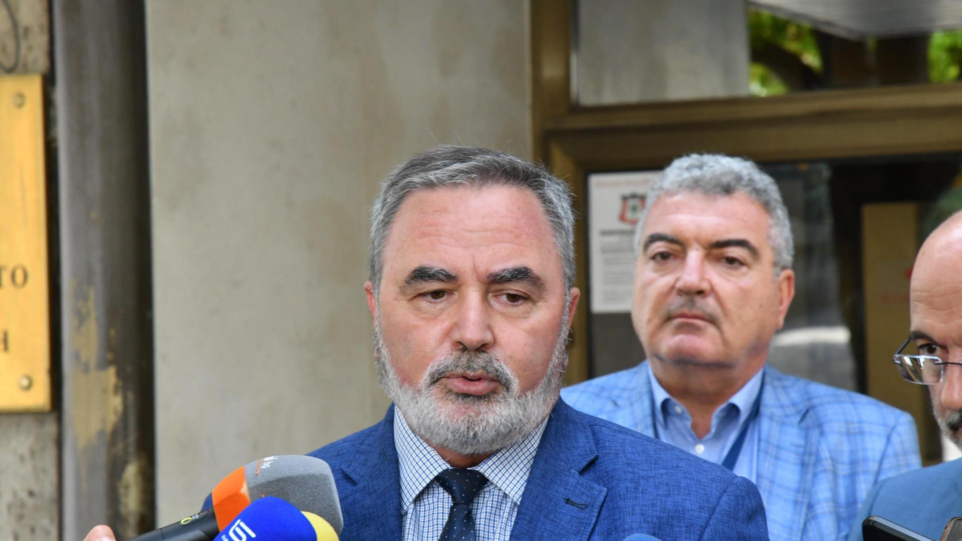 Доц. Кунчев бие страшна ковид аларма