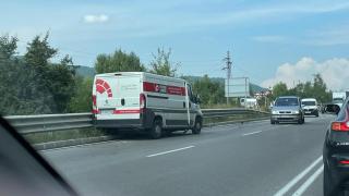 Тежка катастрофа на пътя от Перник към София СНИМКИ